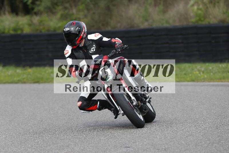 /53 16.09.2025 Track Day Domi Aegerter ADR/Gruppe gruen/7